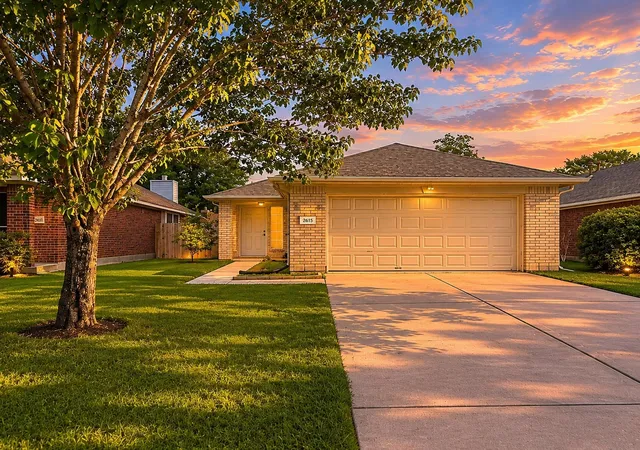 Single family home for sale at 2615 Spring Dusk Ln, Spring, TX 77373 | MLS# 59143031