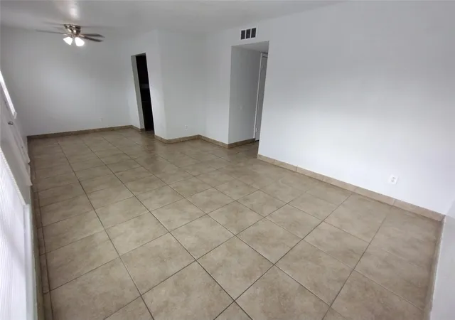 2nd image of 5154 Markwood Ln, Houston, TX 77053 | MLS# 46867172