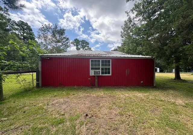 Photo 4 of Single family home for sale at 57 Kathryn Dr, Huntsville, TX 77320 | MLS# 73803007 | Listing updated on 2026-08-28