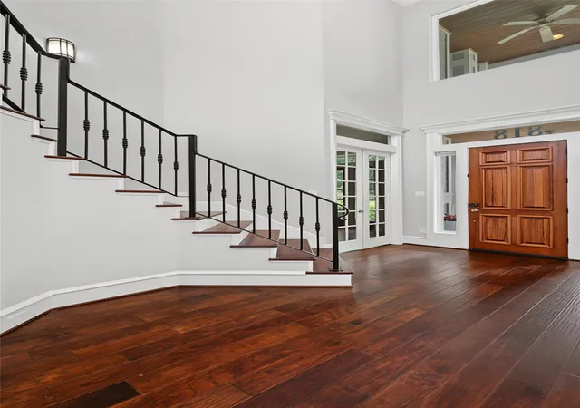 Photo 2 of Single family home for sale at 818 W 43rd Street, Houston, TX 77018 | MLS# 62391700 | Listing updated on 2026-09-13