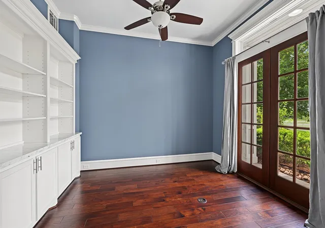 Photo 4 of Single family home for sale at 818 W 43rd Street, Houston, TX 77018 | MLS# 62391700 | Listing updated on 2026-09-13