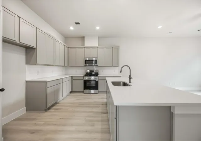 5th image of 13219 Retiro Dr, Houston, TX 77047 | MLS# 57348525