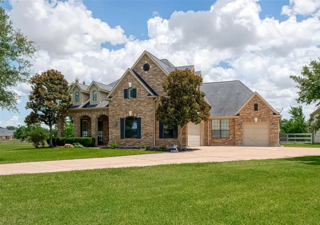 Homes for sale in Katy, TX | 4810 Shadow Grass Dr, Katy, TX 77493 | MLS# 57995631