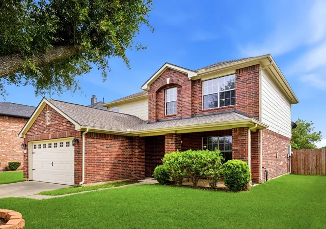 Photo 3 of Single family home for sale at 5702 Taylan Ln, Rosenberg, TX 77471 | MLS# 30209408 | Listing updated on 2026-09-20