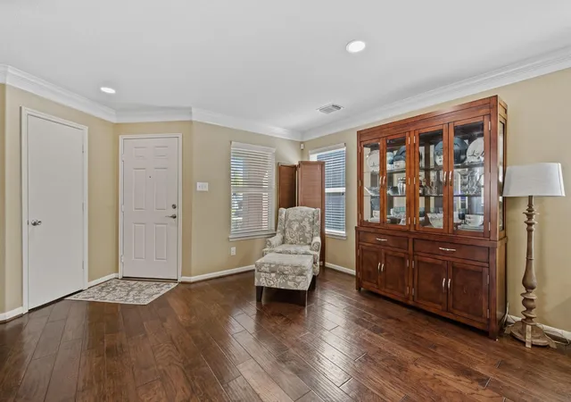 Photo 4 of Single family home for sale at 6615 Green Pear Ln, Houston, TX 77049 | MLS# 40155673 | Listing updated on 2026-09-08