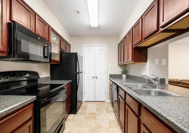 Photo 3 of Townhouse for sale at 10912 Gulf Fwy #38, Houston, TX 77034 | MLS# 53233068 | Listing updated on 2026-09-19