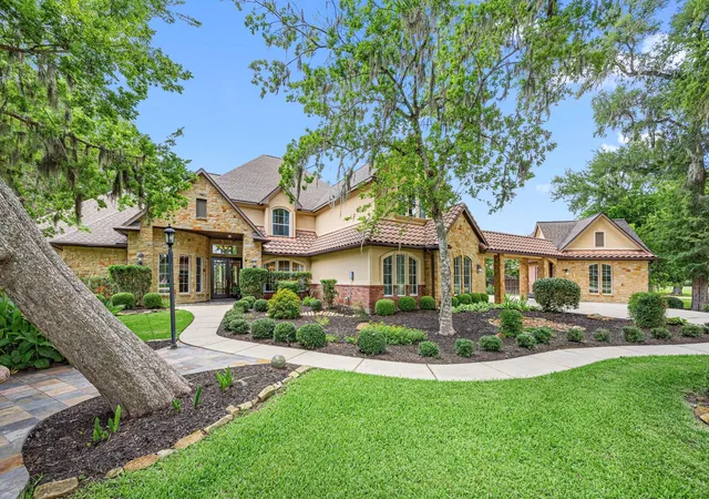 2nd image of 3415 Wellspring Lake Dr, Fulshear, TX 77441 | MLS# 89896585