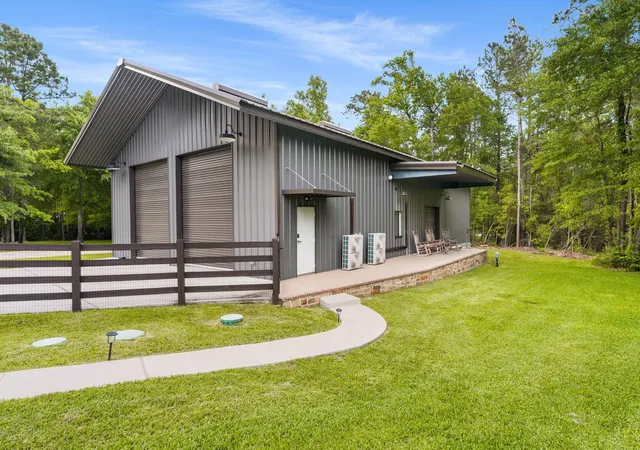 3rd image of 6926 Comanche Bnd, Montgomery, TX 77316 | MLS# 8360114
