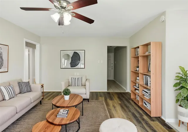 Photo 3 of Sale Pending at 15119 Bathurst Dr, Houston, TX 77053 | MLS# 61876684 | Listing updated on 2026-08-20