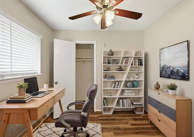 Photo 4 of Sale Pending at 15119 Bathurst Dr, Houston, TX 77053 | MLS# 61876684 | Listing updated on 2026-08-20