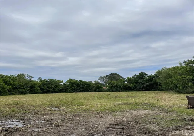 4th image of 2504 Massey Tompkins Rd, Baytown, TX 77521 | MLS# 29249450
