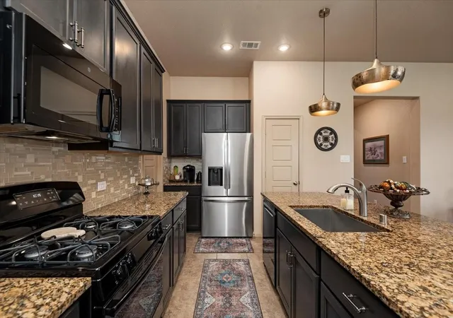 Photo 3 of Sale Pending at 31514 Elkcreek Bend Dr, Hockley, TX 77447 | MLS# 96668162 | Listing updated on 2026-09-10