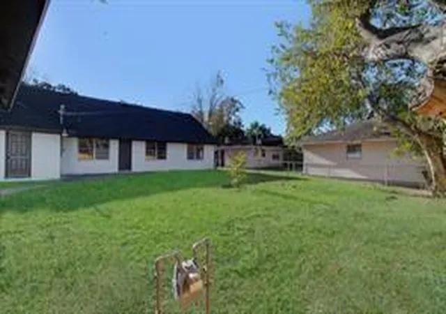 Photo 1 of Single family home for sale at 5230 W Bellfort Ave, Houston, TX 77035 | MLS# 98043060 | Listing updated on 2026-08-21