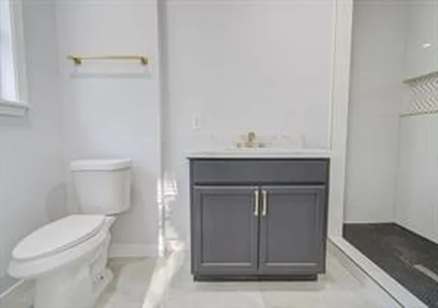 Photo 3 of Single family home for sale at 5230 W Bellfort Ave, Houston, TX 77035 | MLS# 98043060 | Listing updated on 2026-08-21