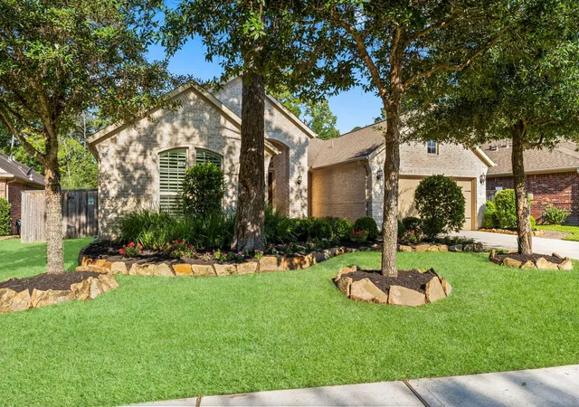 Photo 1 of Single family home for sale at 8 S Elderberry Trl, Montgomery, TX 77316 | MLS# 54723171 | Listing updated on 2026-06-06