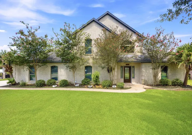 2nd image of 1606 Bayou Breeze Dr, Baytown, TX 77523 | MLS# 64422490