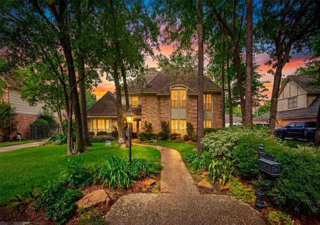 Photo 1 of Single family home for sale at 14010 Ct Of Regents, Houston, TX 77069 | MLS# 7764008 | Listing updated on 2026-09-07