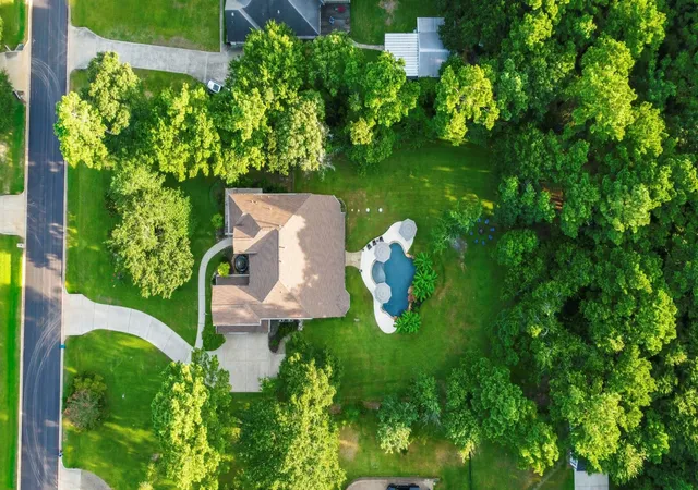 Photo 2 of Single family home for sale at 11612 Princess Ann Ct, Montgomery, TX 77316 | MLS# 73170203 | Listing updated on 2026-08-18