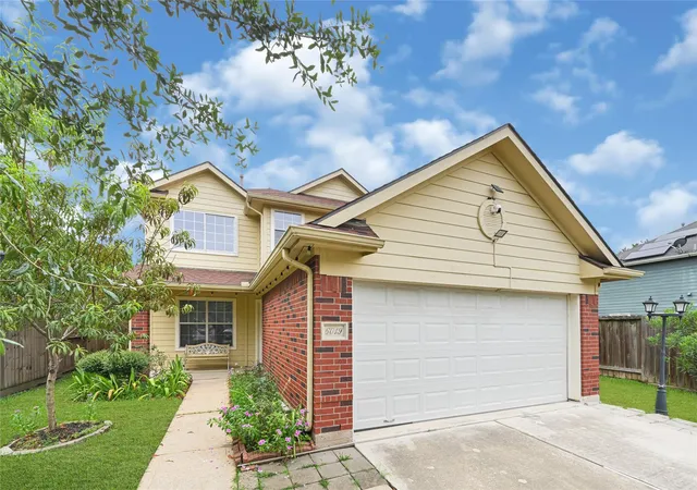 Photo 1 of Sale Pending at 6019 Minor St, Houston, TX 77085 | MLS# 53794290 | Listing updated on 2026-09-12