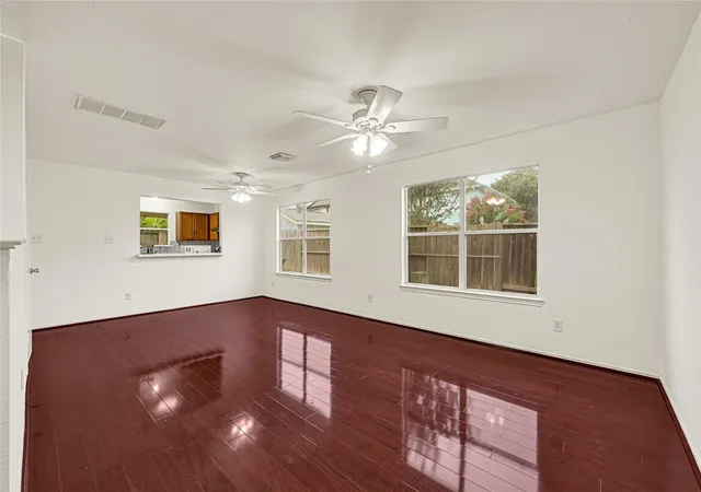 Photo 3 of Sale Pending at 6019 Minor St, Houston, TX 77085 | MLS# 53794290 | Listing updated on 2026-09-12