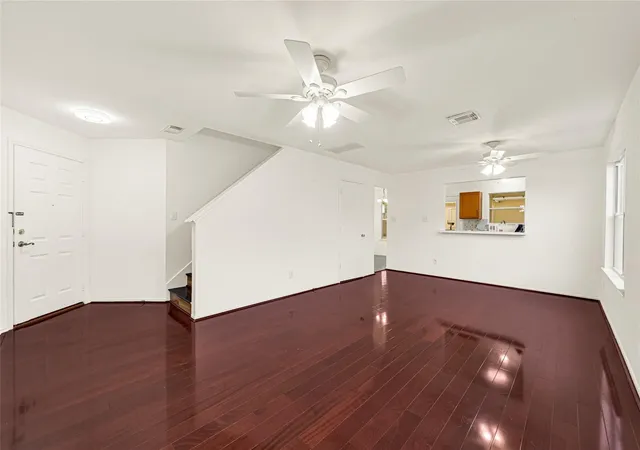 Photo 3 of Sale Pending at 6019 Minor St, Houston, TX 77085 | MLS# 53794290 | Listing updated on 2026-09-12