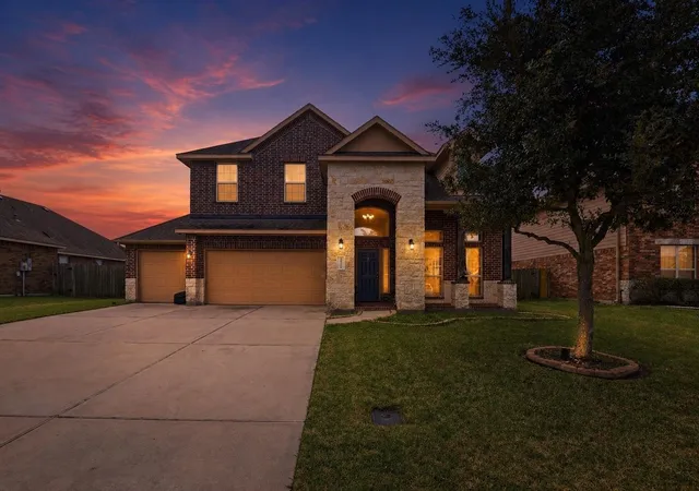 1st image of 11626 Eagle Ridge Dr, Mont Belvieu, TX 77523 | MLS# 91534430