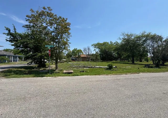 Photo 1 of Land for sale at 530 El Paso Ave, Port Arthur, TX 77640 | MLS# 71451749 | Listing updated on 2025-04-21