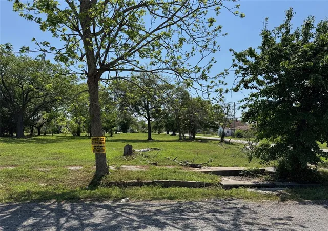 Photo 2 of Land for sale at 530 El Paso Ave, Port Arthur, TX 77640 | MLS# 71451749 | Listing updated on 2025-04-21