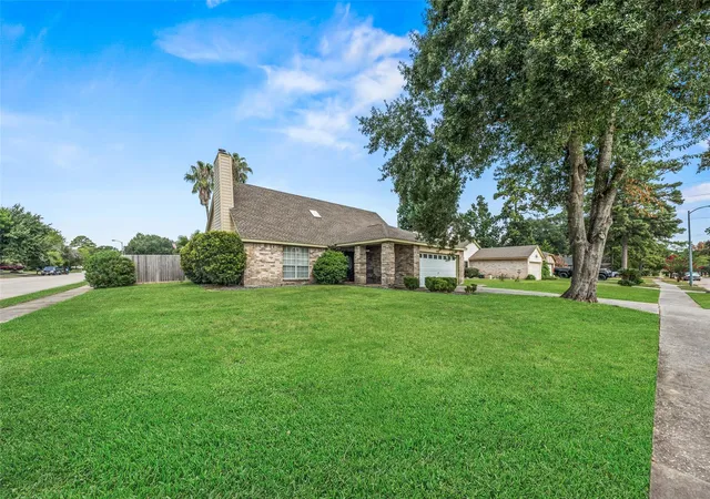 Photo 2 of Sale Pending at 22303 Meadowrock Dr, Spring, TX 77389 | MLS# 64834732 | Listing updated on 2026-09-11