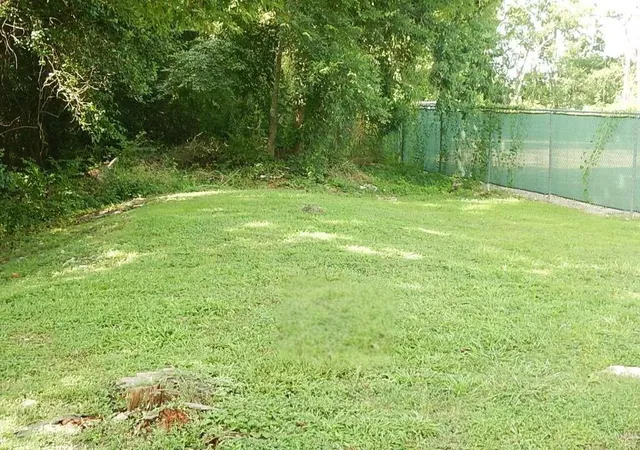 Photo 1 of Land for sale at 4846 (lot 16) Sunbeam St, Houston, TX 77033 | MLS# 19765905 | Listing updated on 2026-06-10