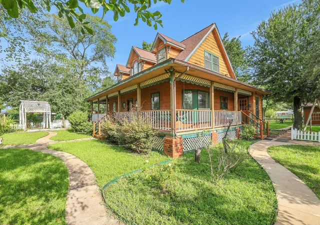 1st image of 219 Harris Rd, Highlands, TX 77562 | MLS# 14661446
