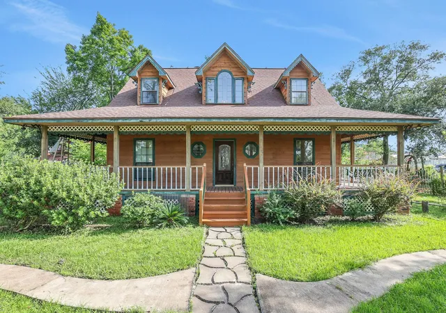 2nd image of 219 Harris Rd, Highlands, TX 77562 | MLS# 14661446