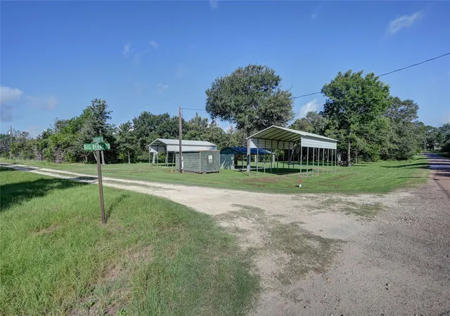Photo 1 of Sale Pending at 1425 Big Berry Rd, Somerville, TX 77879 | MLS# 51459439 | Listing updated on 2026-09-10