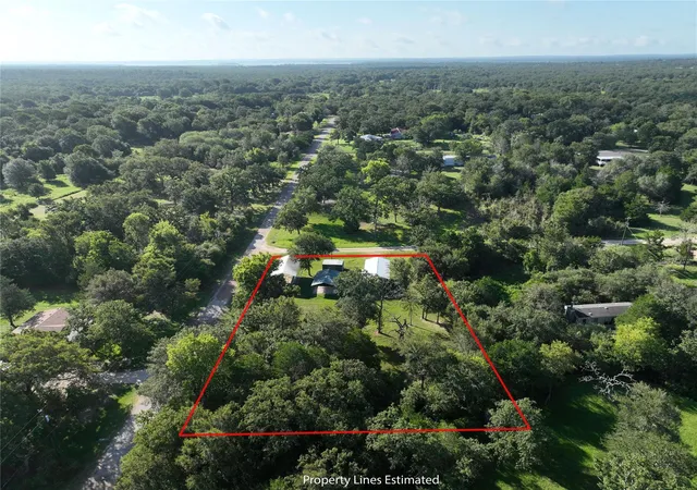 Photo 3 of Sale Pending at 1425 Big Berry Rd, Somerville, TX 77879 | MLS# 51459439 | Listing updated on 2026-09-10