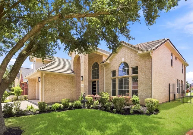 2nd image of 14310 Manorbier Ln, Sugar Land, TX 77498 | MLS# 27212429