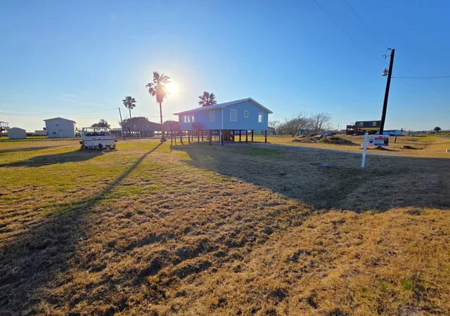 29th image of 405 Blue Water Blvd, Bay City, TX 77414 | MLS# 57845483
