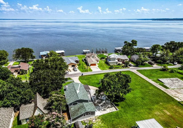 Homes for sale in Point Blank, TX | 180 W Lake Cir, Point Blank, TX 77364 | MLS# 85928790