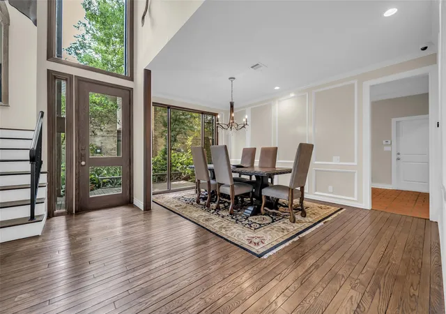 3rd image of 20 Sugarberry Cir, Houston, TX 77024 | MLS# 35187020