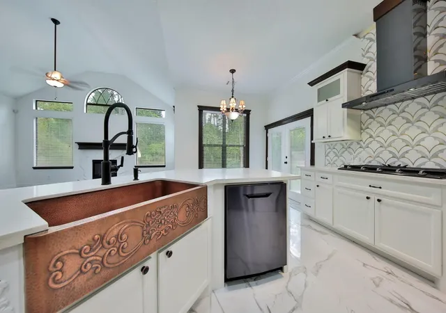 Photo 3 of Single family home for sale at 2283 Deer Cvs Trl, Kingwood, TX 77339 | MLS# 40278787 | Listing updated on 2026-09-08