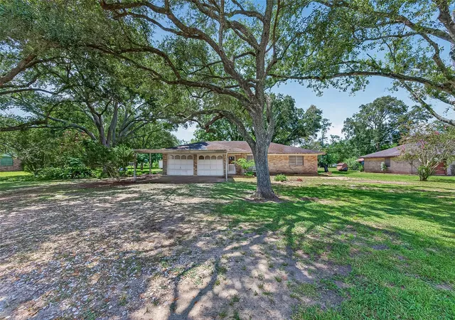 Homes for sale in Needville, TX | 11105 Needville Fairchilds Rd, Needville, TX 77461 | MLS# 32871790