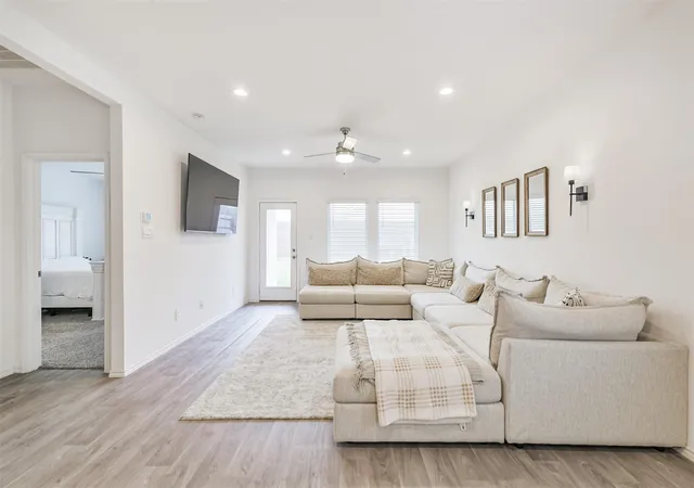 Photo 4 of Single family home for sale at 22210 Florence Springs Dr, Hockley, TX 77447 | MLS# 57283183 | Listing updated on 2026-06-13