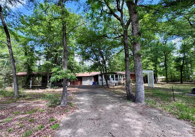 Homes for sale in Trinity, TX | 106 Westlake Rd, Trinity, TX 75862 | MLS# 49515365