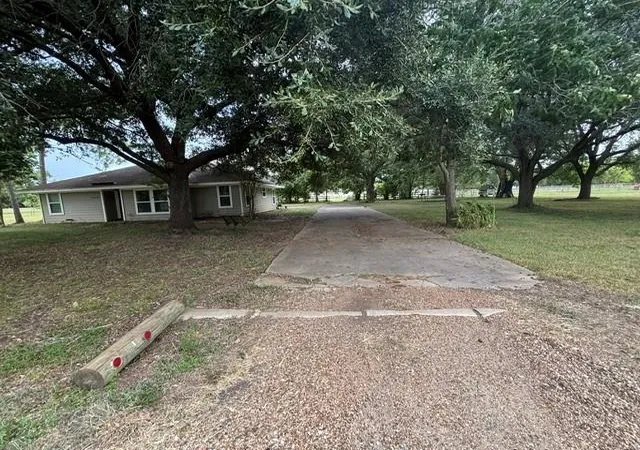 Photo 4 of Single family home for sale at 36930 Flintlock Dr, Wallis, TX 77485 | MLS# 80815747 | Listing updated on 2026-09-13