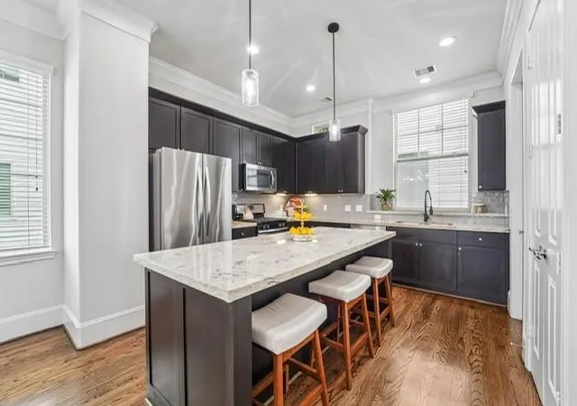 Homes for sale in Houston, TX | 1010 W 24Th St O St #O, Houston, TX 77008 | MLS# 63097943