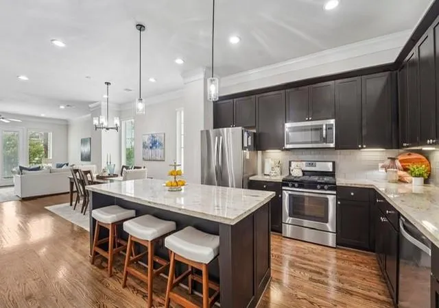 Homes for sale in Houston, TX | 1010 W 24Th St O St #O, Houston, TX 77008 | MLS# 63097943