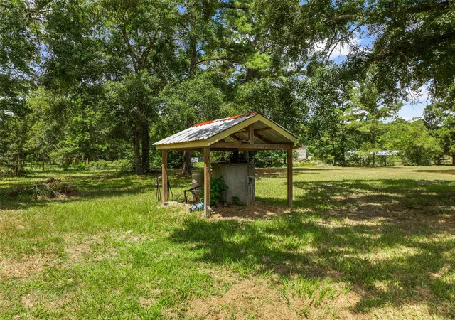Photo 29 of Single family home for sale at 15856 Dewberry Ln, Conroe, TX 77302 | MLS# 7617559 | Listing updated on 2026-09-01