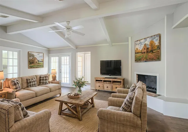 4th image of 5606 Water Leaf Ln, Houston, TX 77088 | MLS# 2075785