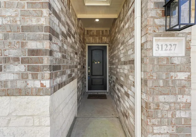 Photo 2 of Single family home for sale at 31227 Roos River Dr, Hockley, TX 77447 | MLS# 67368648 | Listing updated on 2026-08-27