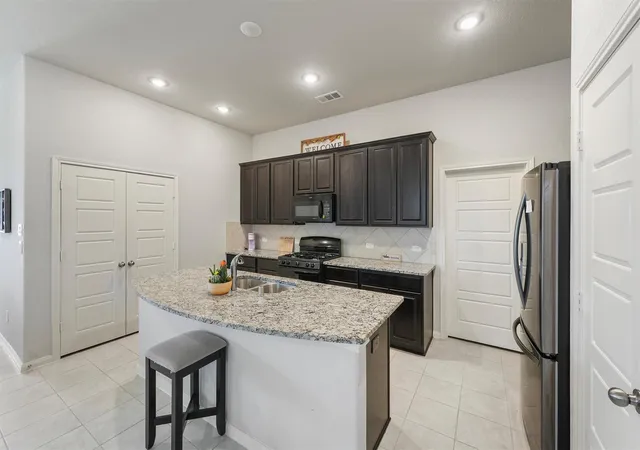 Photo 4 of Single family home for sale at 31227 Roos River Dr, Hockley, TX 77447 | MLS# 67368648 | Listing updated on 2026-08-27