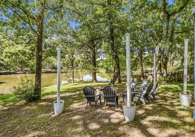 3rd image of 101 Tony Ln, Huntsville, TX 77320 | MLS# 30550301